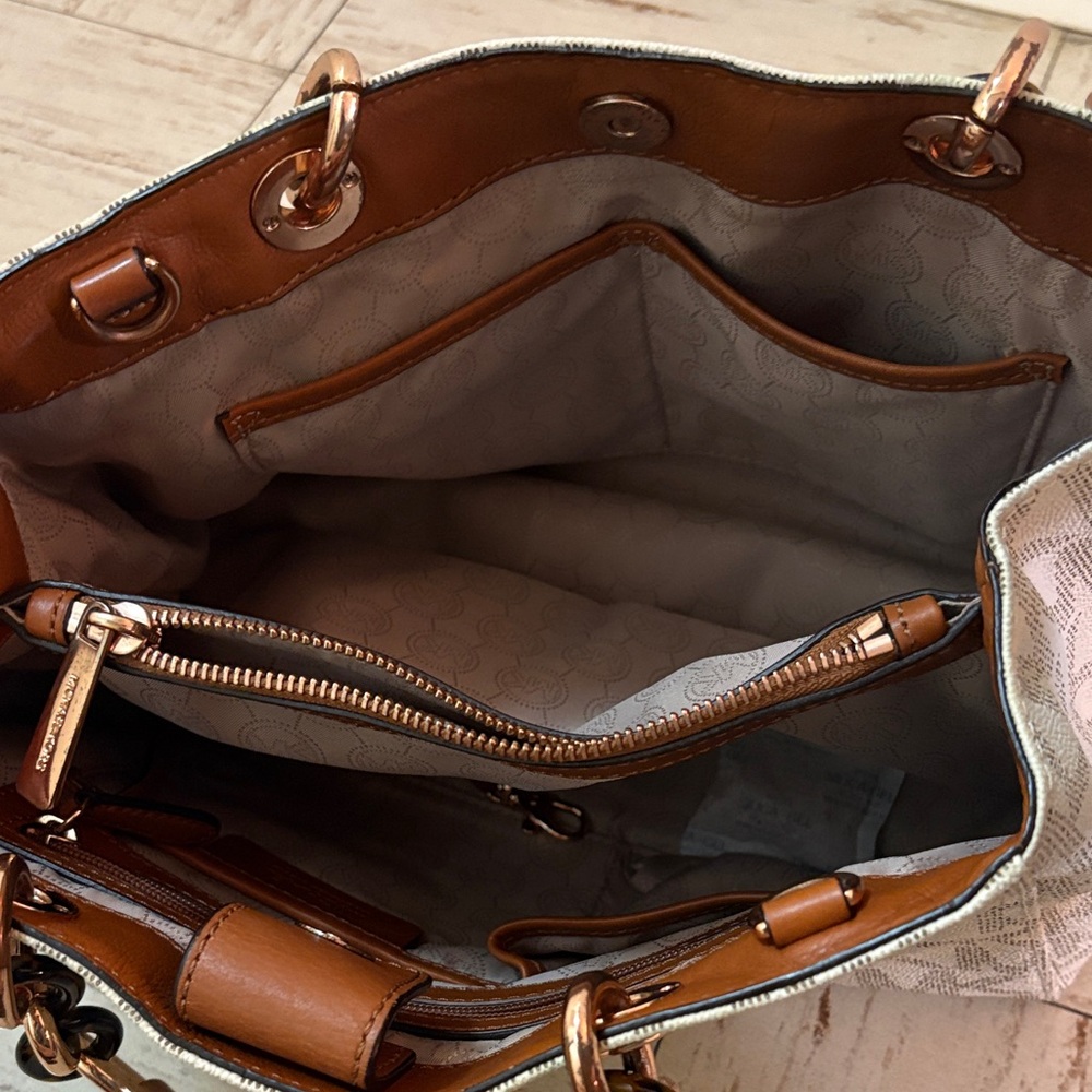 Michael Kors Cream and Brown MK Shoulder Bag - Picture 7 of 15